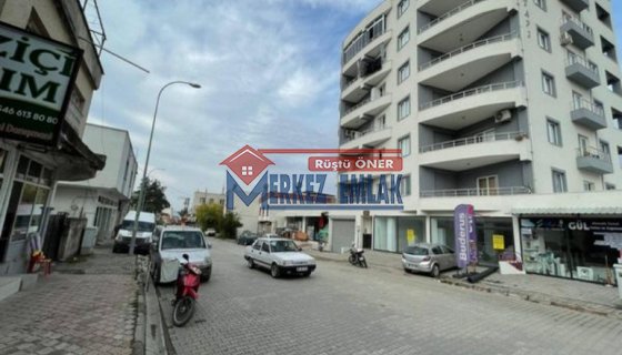 Ş. Mustafa Sarı Caddesinde Kiralık İşyeri