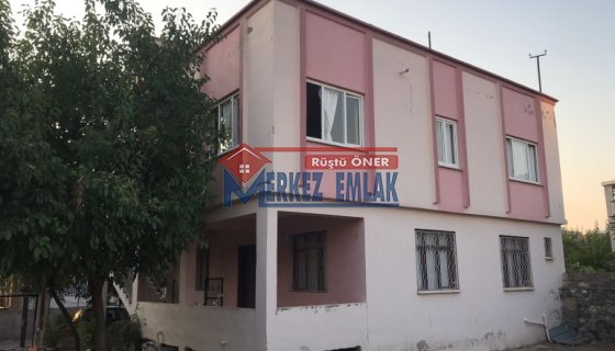 Hürriyet Mahallesinde Satılık Müstakil Ev
